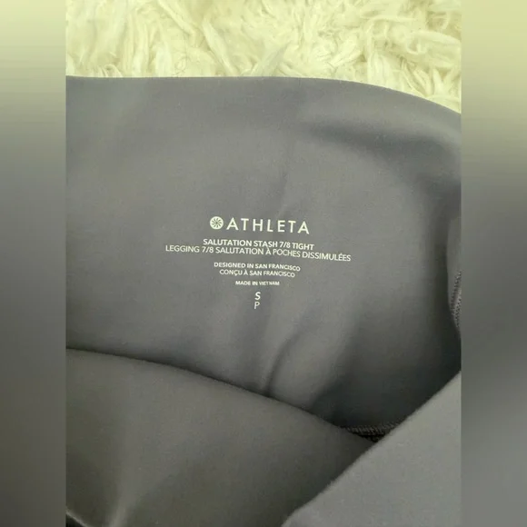 Athleta Salutation Stash pocket 7/8 Tight Leggings color Slate Size Small - Picture 4 of 8